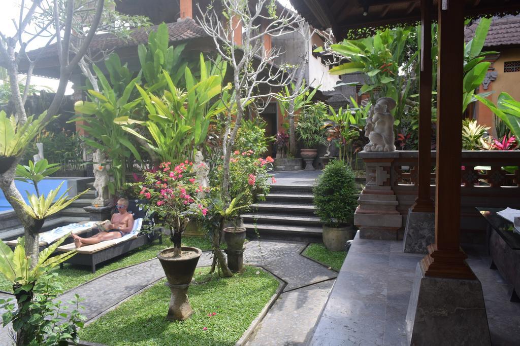 Hotel Aura Bisma Ubud Esterno foto