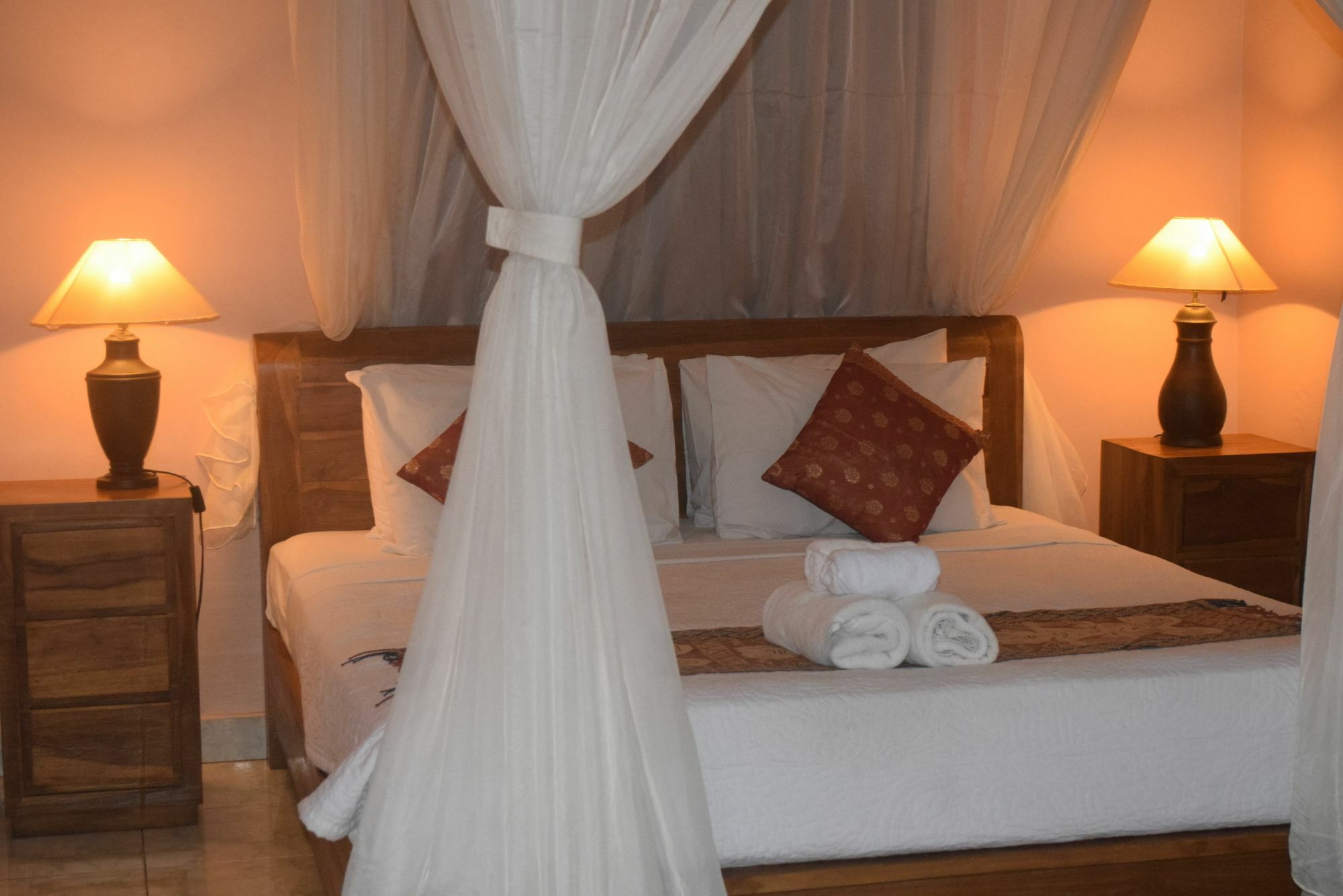 Hotel Aura Bisma Ubud Esterno foto